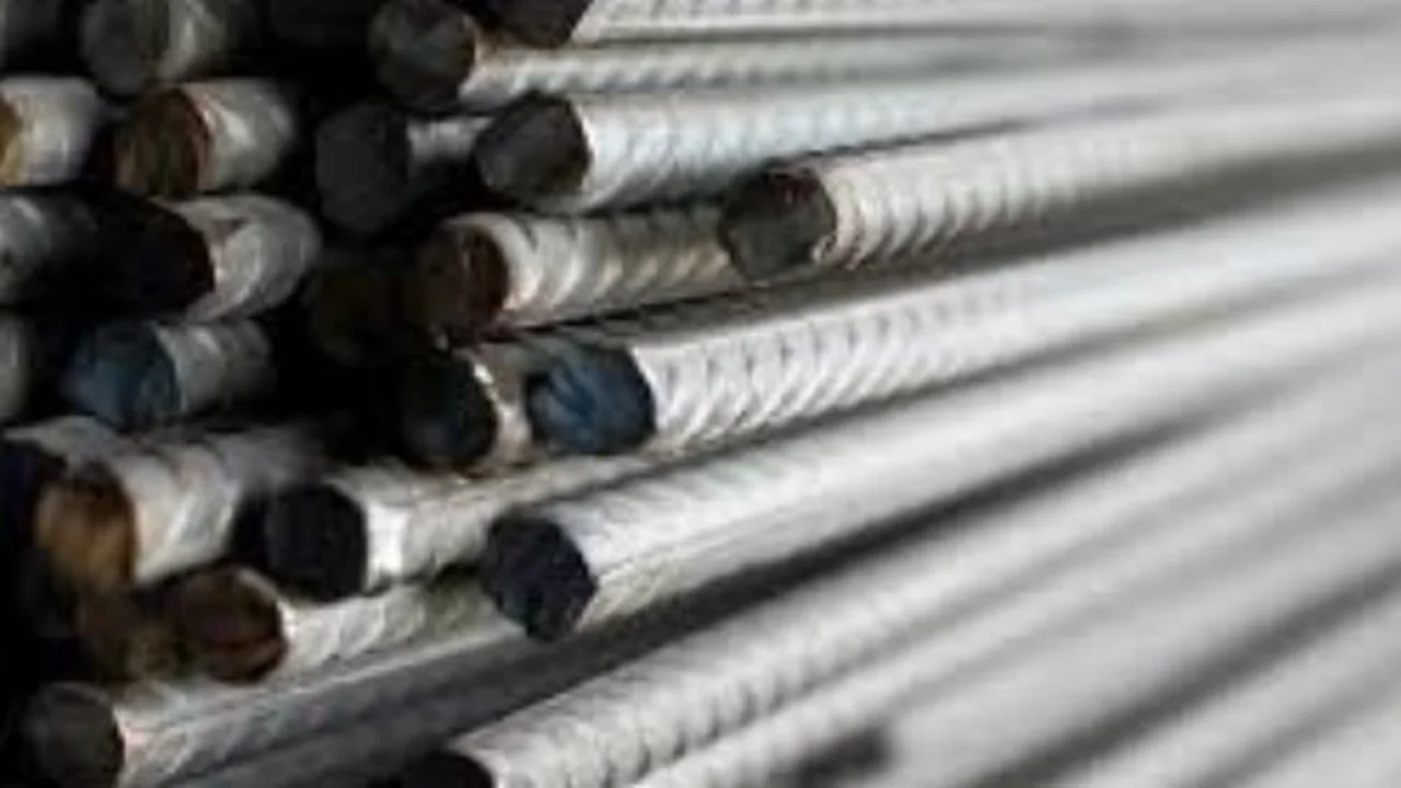 هدوء نسبي.. ثبات أسعار الحديد في سوق مواد البناء